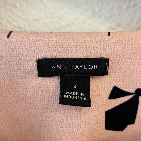 Ann Taylor Pink Ruffle Top Womens Size S Tiered Peplum Feminine Valentines - Picture 6 of 10